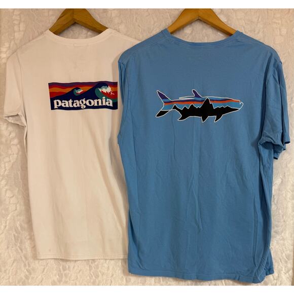 Lot of 2 PATAGONIA Short Sleeve Shirts White Capilene /Blue Organic Cotton Men M - Picture 1 of 16